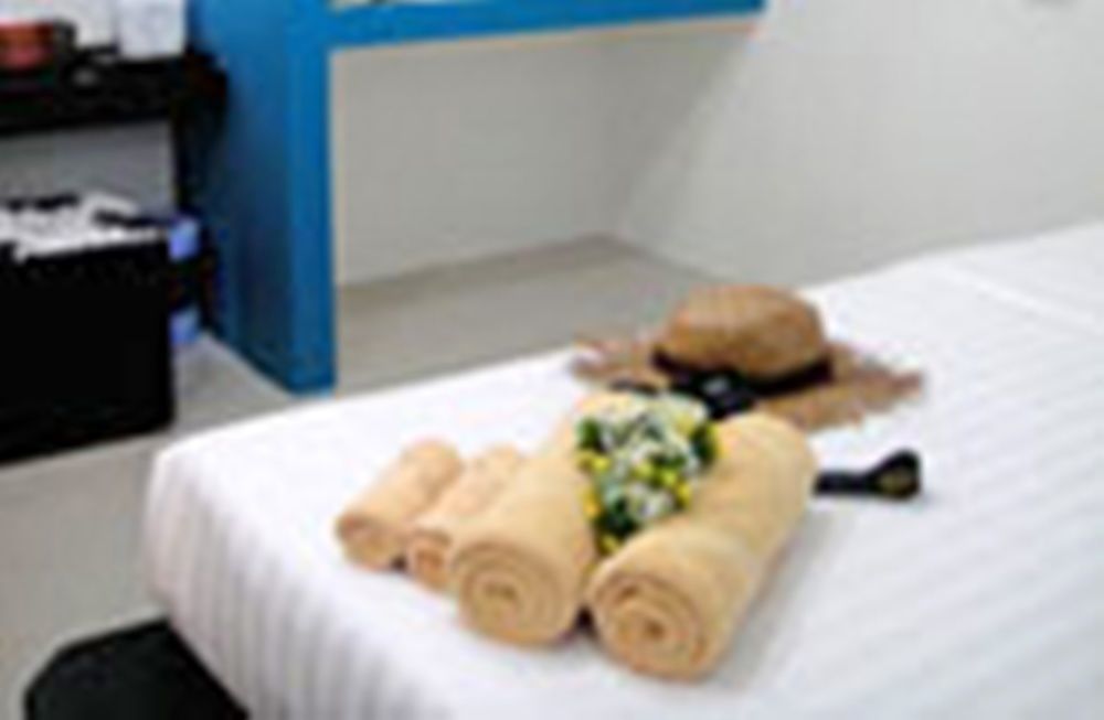 Harmony Bed & Bakery Bed and Breakfast Koh Lipe Buitenkant foto