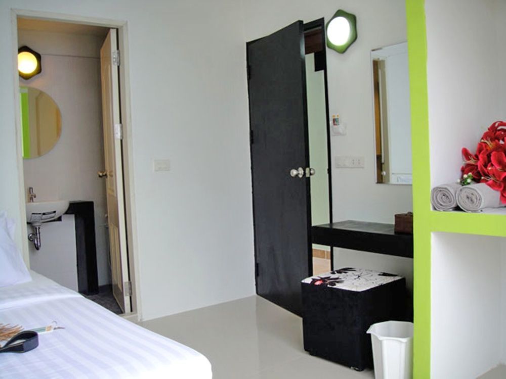 Harmony Bed & Bakery Bed and Breakfast Koh Lipe Buitenkant foto