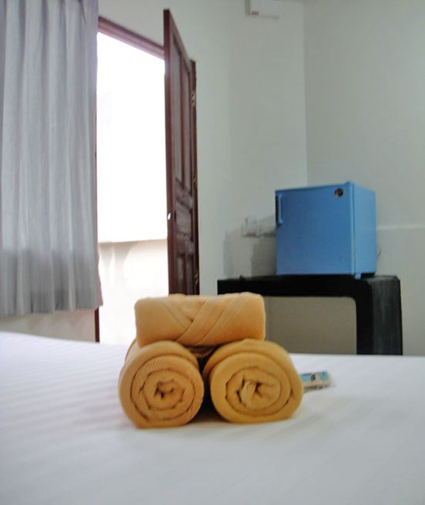 Harmony Bed & Bakery Bed and Breakfast Koh Lipe Buitenkant foto